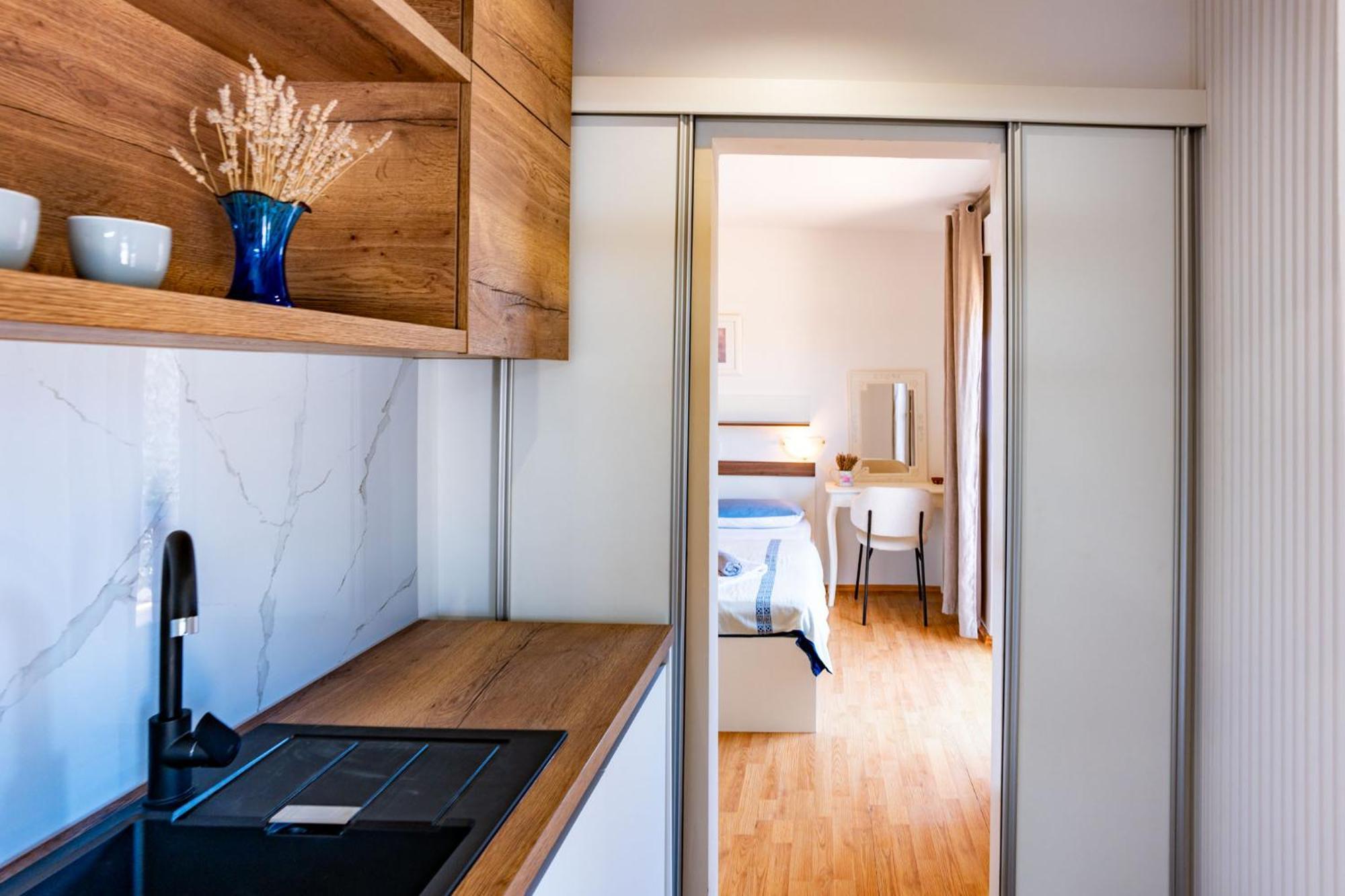 ראב Guesthouse Mira מראה חיצוני תמונה
