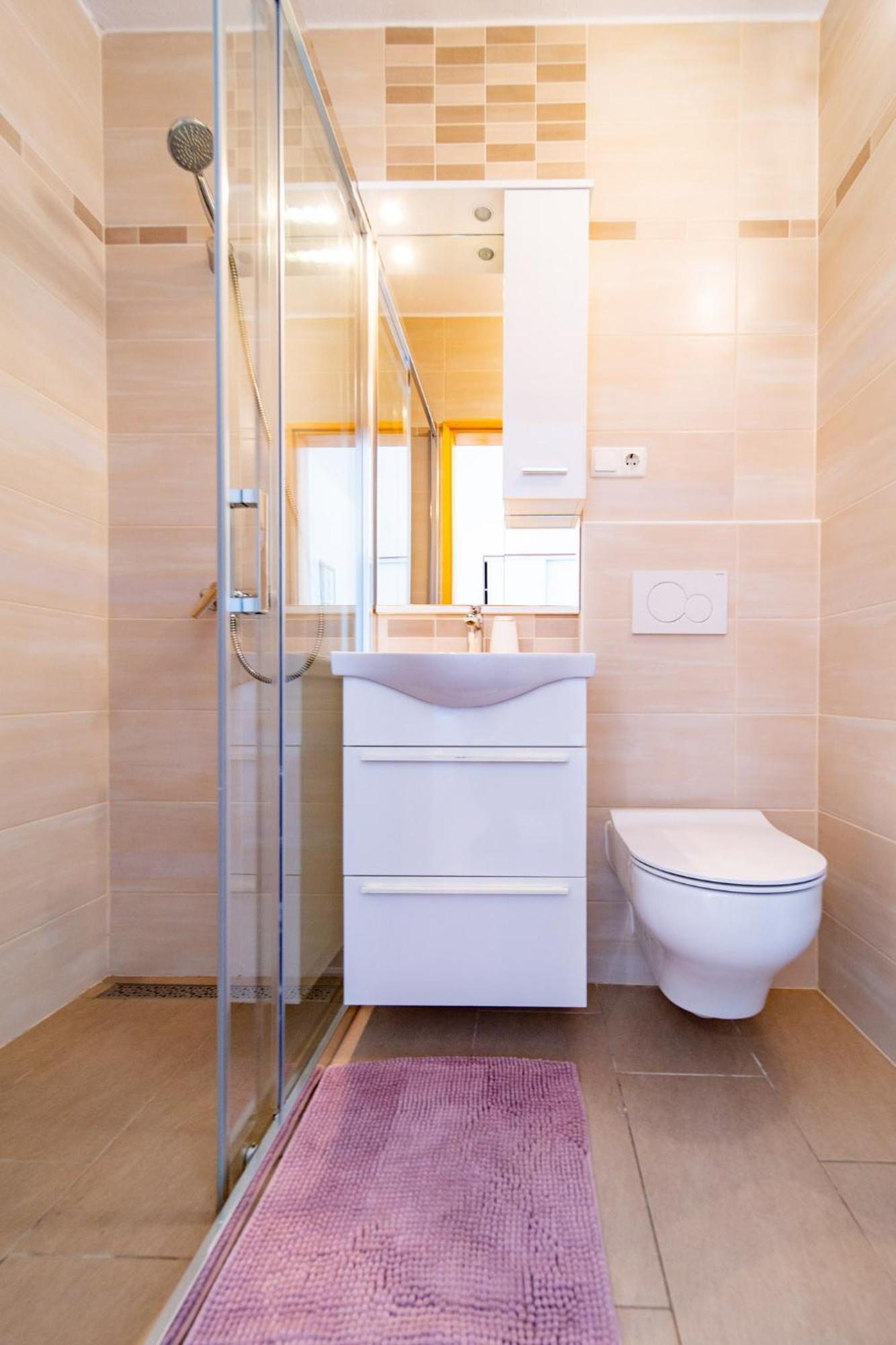 ראב Guesthouse Mira מראה חיצוני תמונה