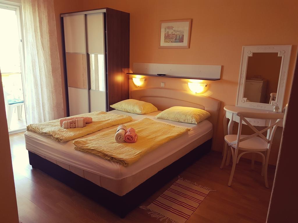 ראב Guesthouse Mira מראה חיצוני תמונה
